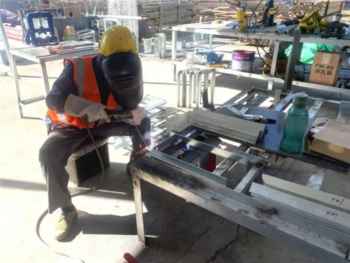 【一线投影】职业：σ蛩丶觳 筑牢职工健康防线